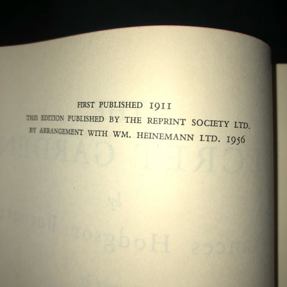 Erika Cheetham 'The Final Prophecies of Nostradamus' Book - Picture 5 of 6